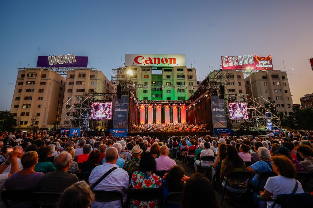En enero de este año, la Orquesta Sinfónica Nacional de Chile y el Coro Sinfónico Universidad de Chile también brindaron conciertos gratuitos para la ciudadanía. 